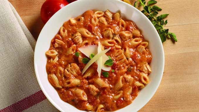 https://cdn.delibusiness.com/2021/02/Blount-6-Chicken_Penne_Parm-678x381.jpg